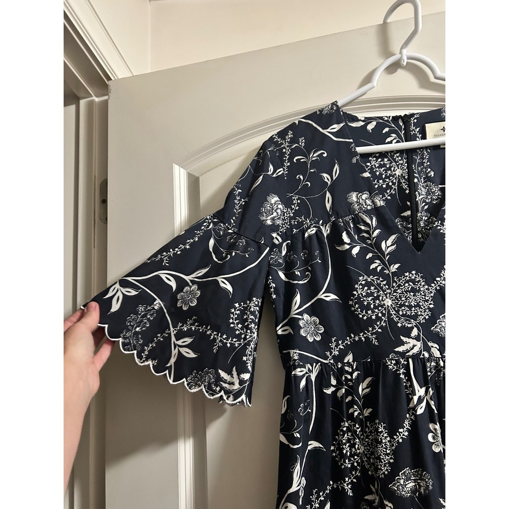 Tuckernuck Navy White Floral Scalloped Tiered Maxi Dress Womens Medium - Picture 5 of 9